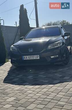 Седан Honda Accord 2013 в 