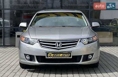 Седан Honda Accord 2010 в 