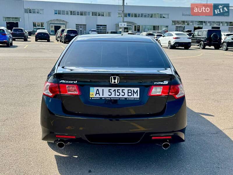 Седан Honda Accord 2010 в Києві
