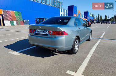 Седан Honda Accord 2004 в 