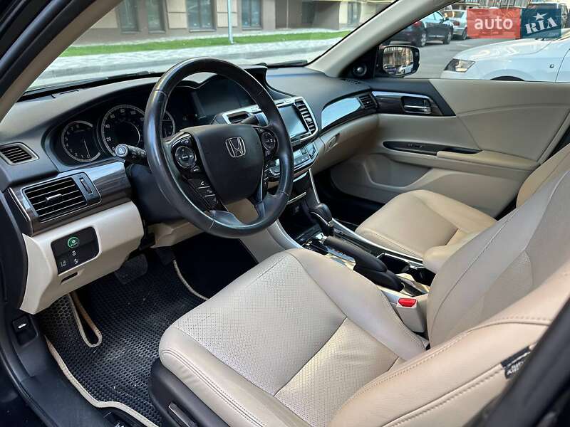 Седан Honda Accord 2017 в Києві