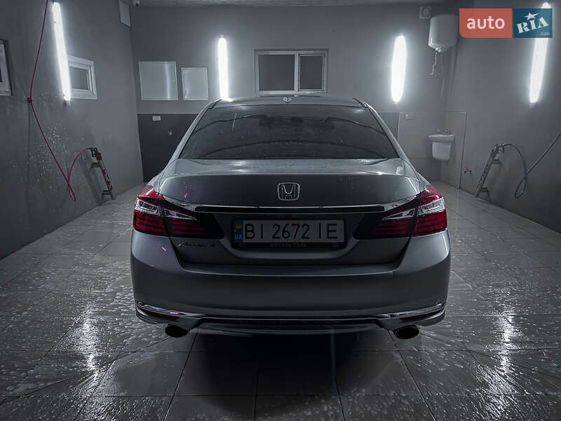 Седан Honda Accord 2016 в Пирятині