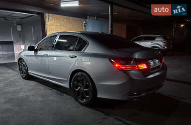 Седан Honda Accord 2016 в 