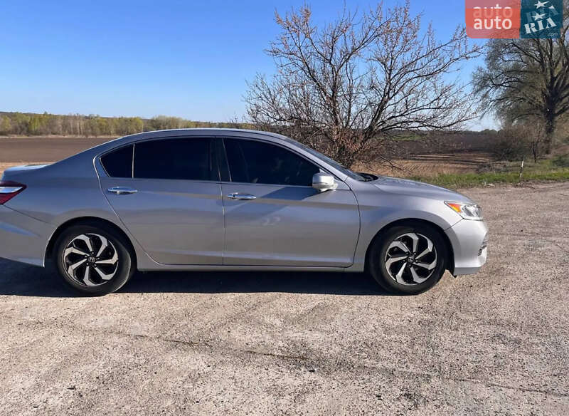Седан Honda Accord 2016 в Пирятині