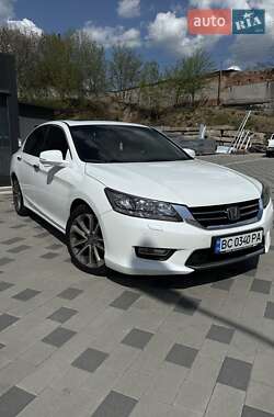Седан Honda Accord 2013 в Львові