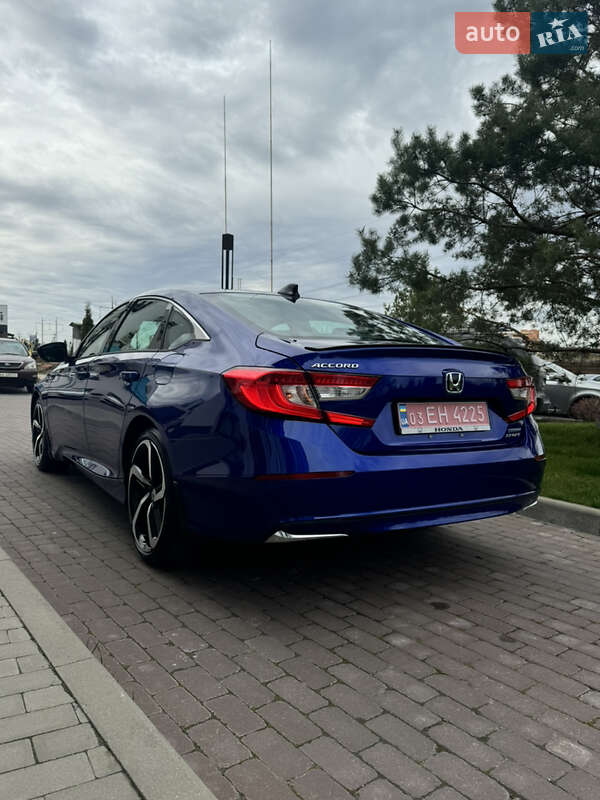 Седан Honda Accord 2022 в Києві