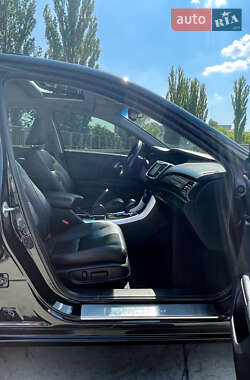 Седан Honda Accord 2016 в 