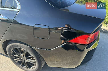 Седан Honda Accord 2005 в 