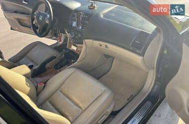 Седан Honda Accord 2005 в 