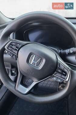 Седан Honda Accord 2018 в 