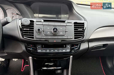 Седан Honda Accord 2016 в 