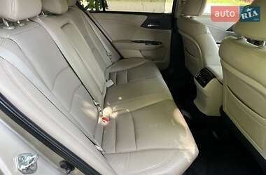 Седан Honda Accord 2013 в 
