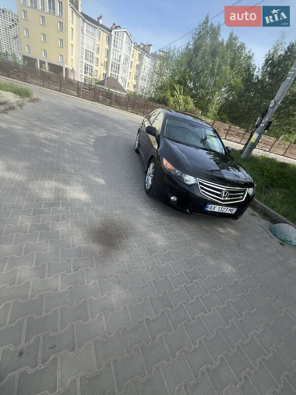 Седан Honda Accord 2008 в Києві