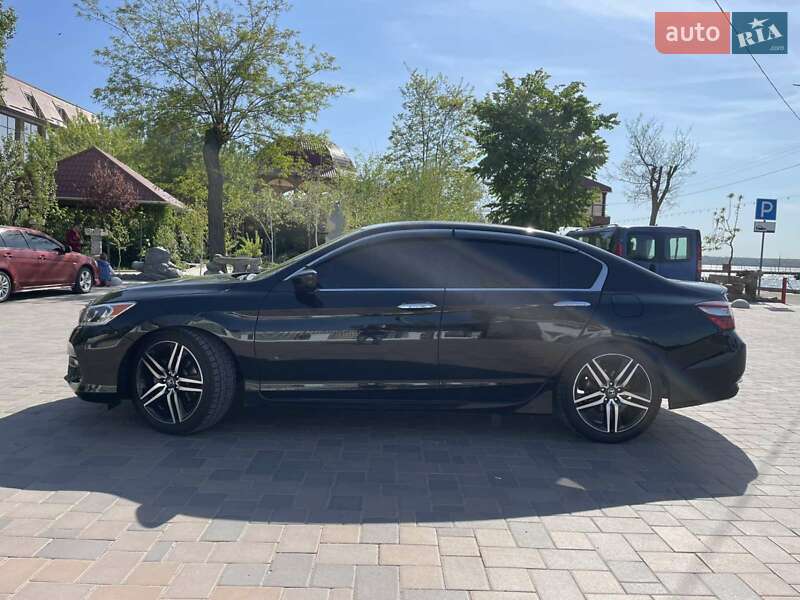 Седан Honda Accord 2017 в Миколаєві