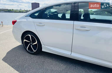 Седан Honda Accord 2018 в 