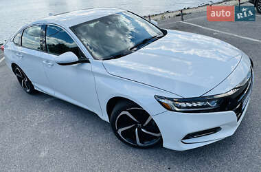 Седан Honda Accord 2018 в 