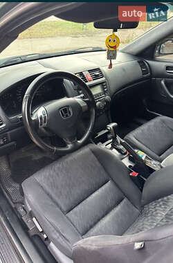 Седан Honda Accord 2003 в 