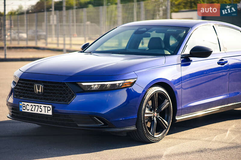 Седан Honda Accord 2024 в Львове