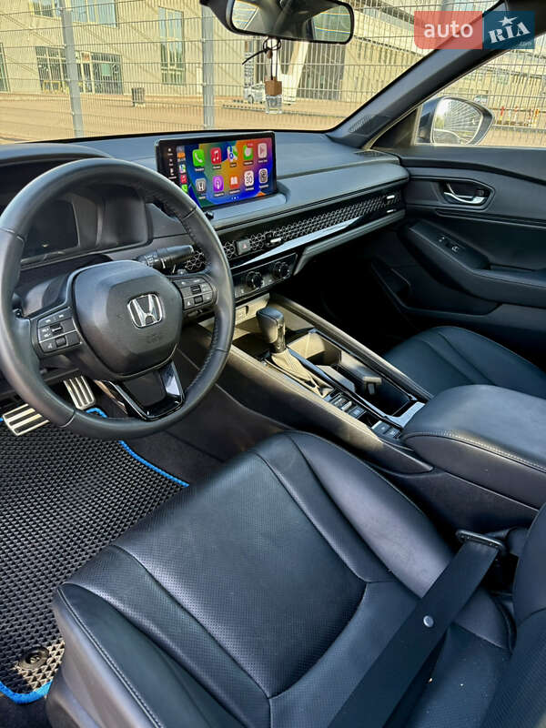 Седан Honda Accord 2024 в Львове