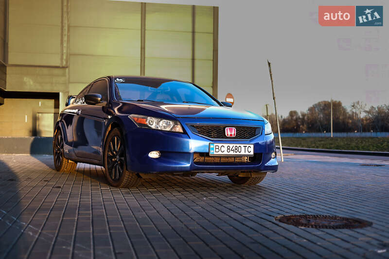 Купе Honda Accord 2009 в 