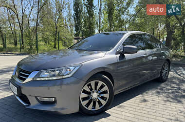 Седан Honda Accord 2013 в Запоріжжі