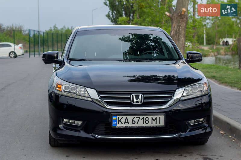 Седан Honda Accord 2013 в Василькові