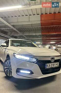 Седан Honda Accord 2018 в Киеве