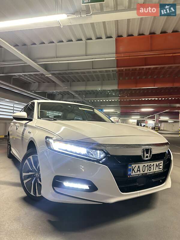 Седан Honda Accord 2018 в 