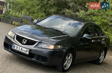 Седан Honda Accord 2005 в 