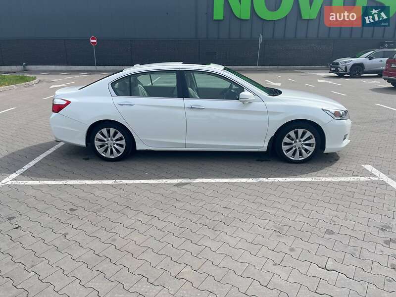 Седан Honda Accord 2013 в Вишгороді