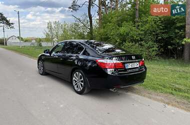 Седан Honda Accord 2013 в 