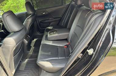 Седан Honda Accord 2013 в 