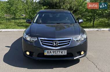 Седан Honda Accord 2011 в 