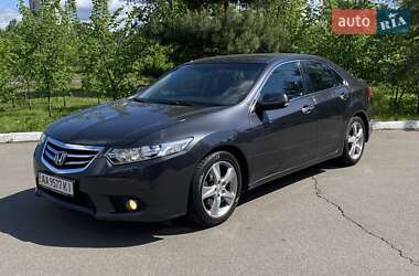 Седан Honda Accord 2011 в 