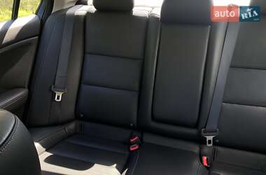 Седан Honda Accord 2011 в 