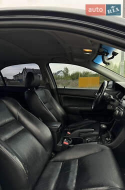 Седан Honda Accord 2003 в 