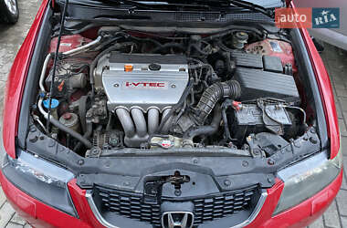Седан Honda Accord 2004 в 
