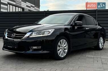 Седан Honda Accord 2013 в 