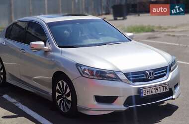 Седан Honda Accord 2013 в 