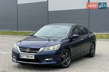 Седан Honda Accord 2015 в 