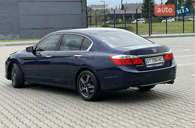 Седан Honda Accord 2015 в 