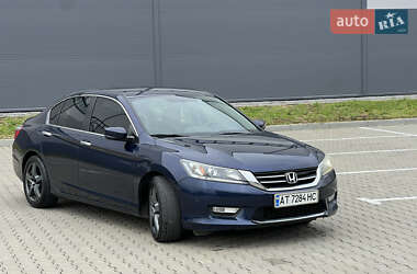 Седан Honda Accord 2015 в 