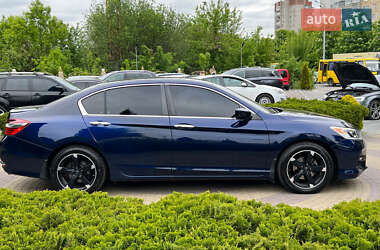 Седан Honda Accord 2016 в 