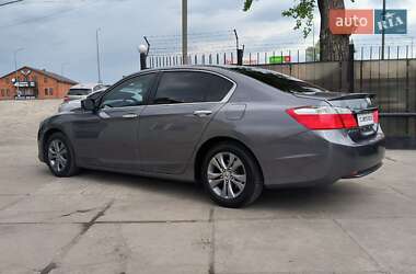 Седан Honda Accord 2014 в 
