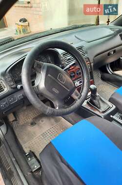 Седан Honda Accord 1998 в 