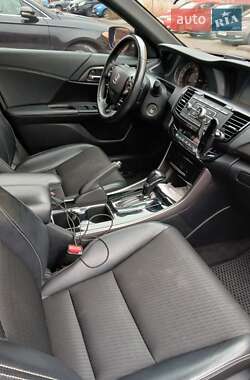 Седан Honda Accord 2016 в 