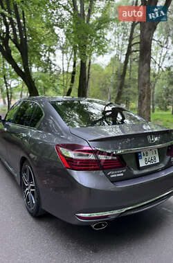 Седан Honda Accord 2017 в 