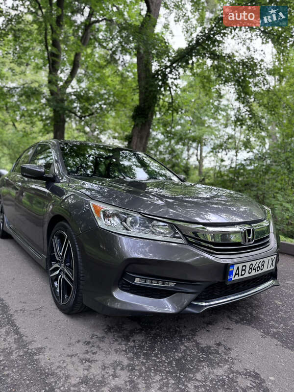 Седан Honda Accord 2017 в 