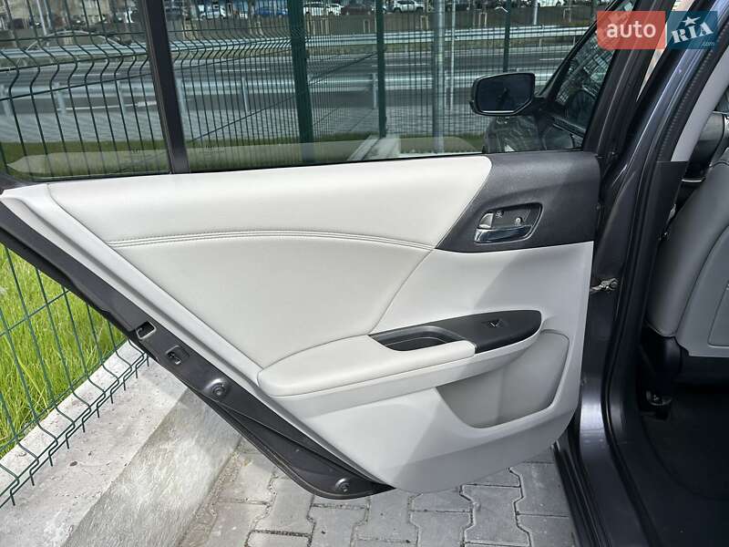 Седан Honda Accord 2013 в Києві фото 11 Седан Honda Accord 2013 в Києві