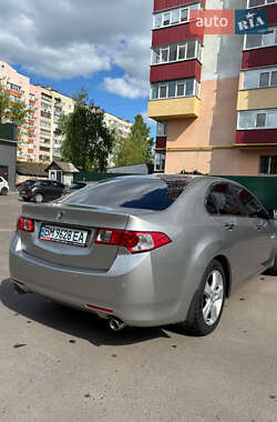 Седан Honda Accord 2010 в 